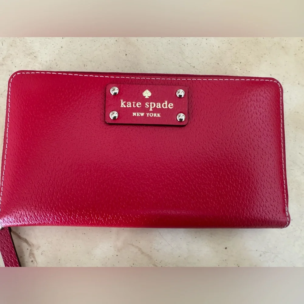 Kate Spade Neda Wellesley Red Leather Zip Around Wallet EUC - Picture 10 of 12